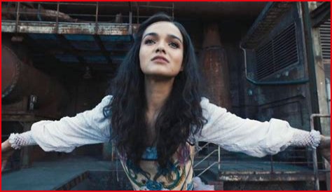 Is Lucy Gray related to Katniss in The Hunger Games series?